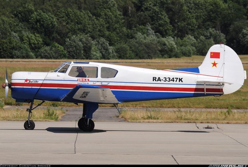 Самолёт як-18т