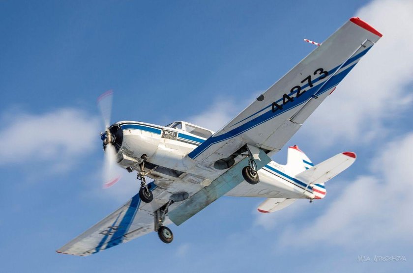 Самолёт як-18т