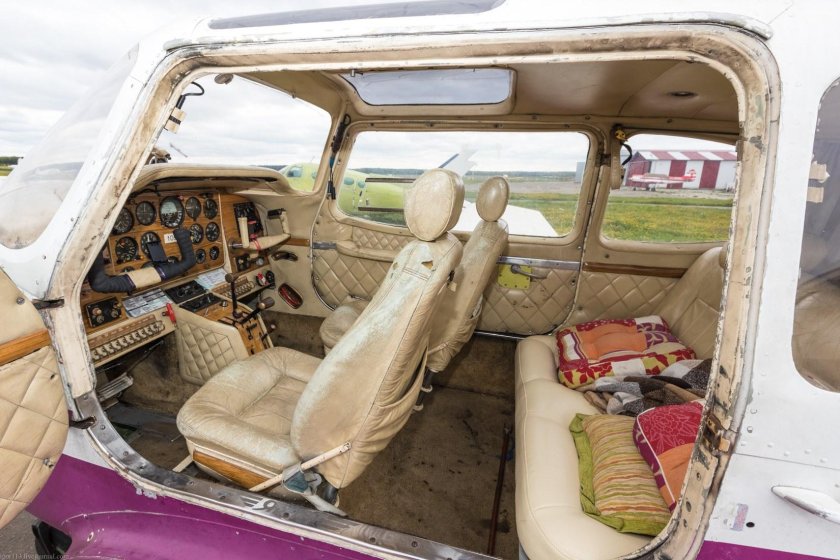 Як-18т кабина