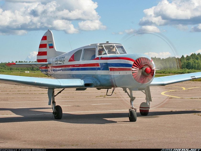 Самолёт як-18т