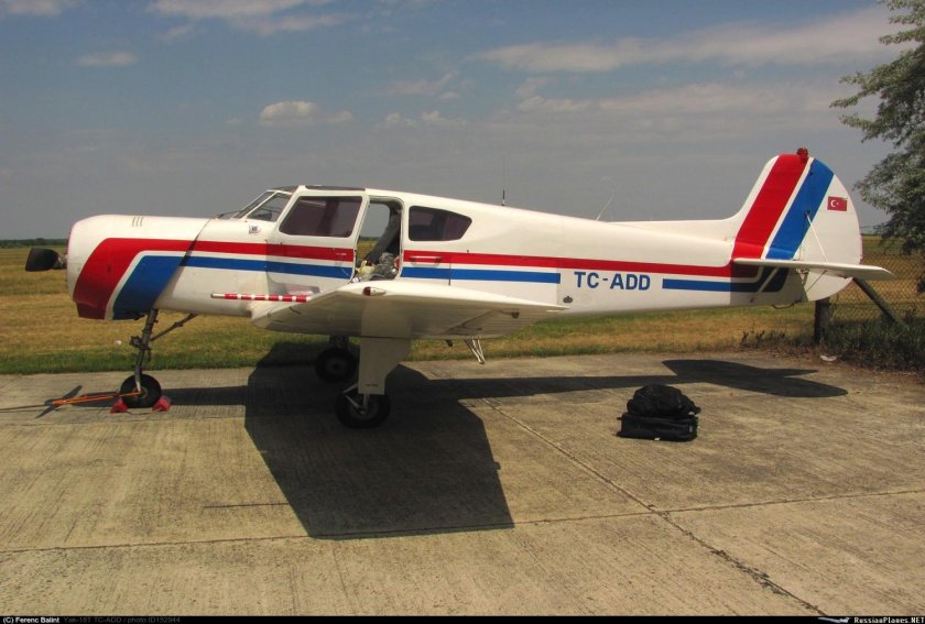 Самолёт як-18т