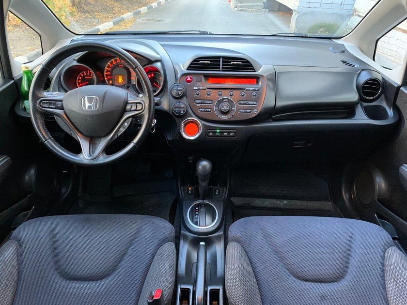 Honda fit 2010 комплектации