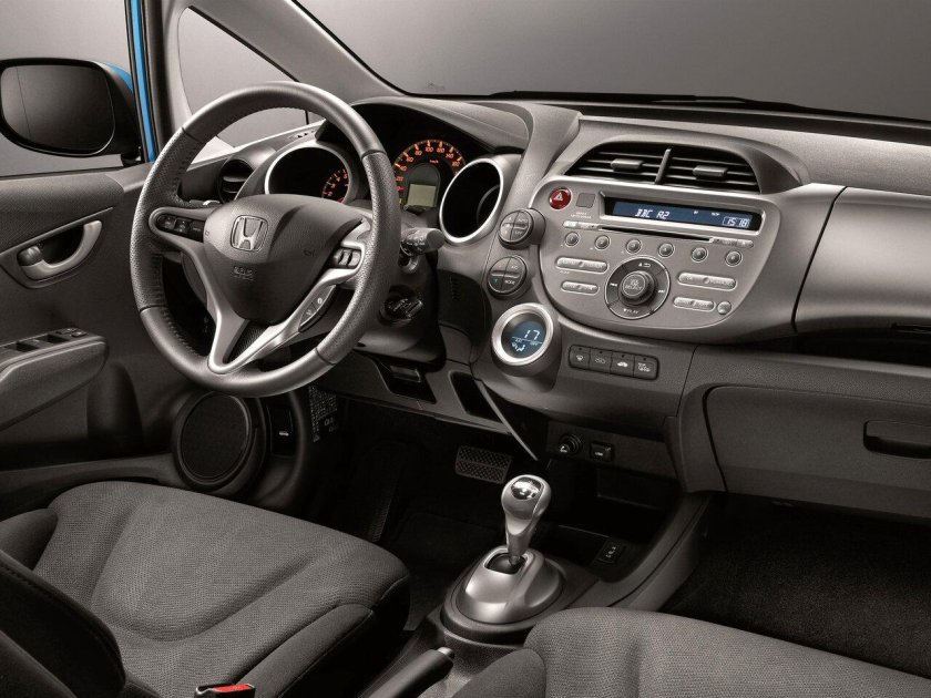 Honda Jazz 2 салон