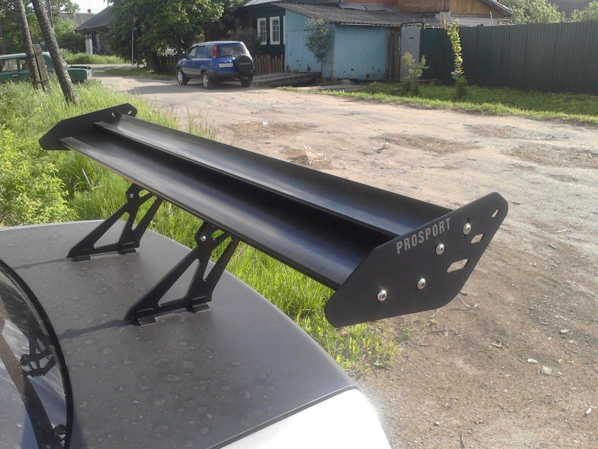 Спойлер на ВАЗ 2110 Pro Sport