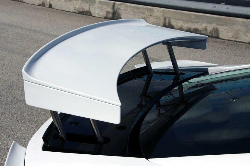 Выдвижной спойлер