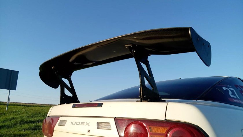 Спойлер от машины