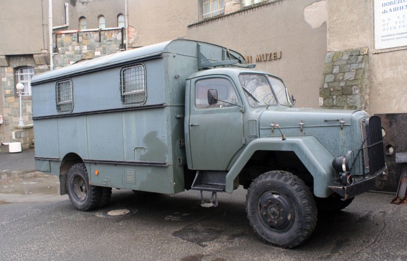 Tam 110 грузовик