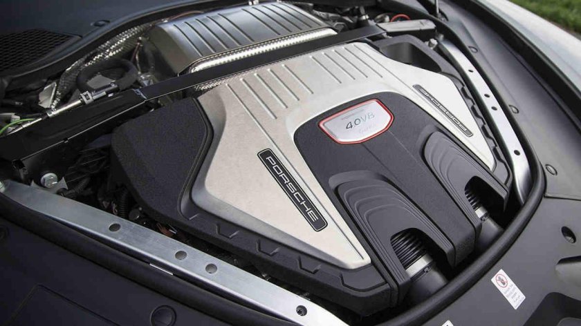 Двигатель Porsche Panamera