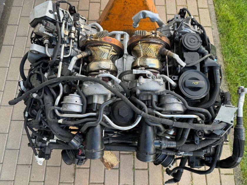 Двигатель в сборе