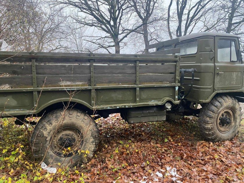 Грузовик газ 66