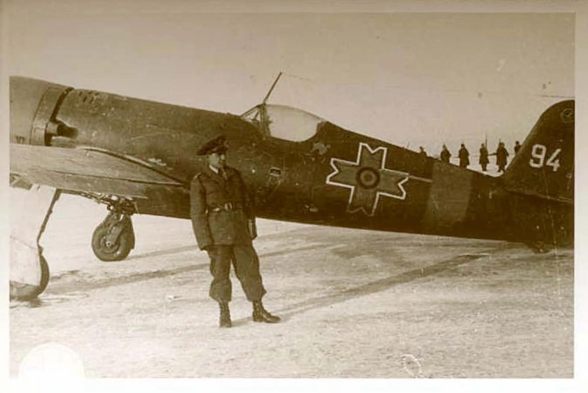 Iar 80 самолет