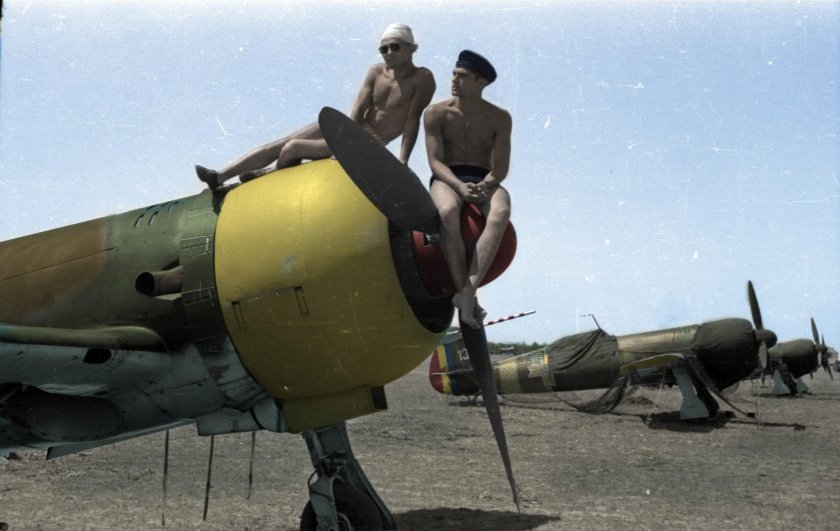 Iar 80 самолет