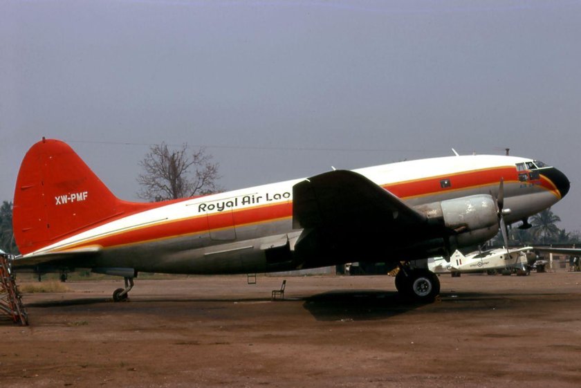 Лаос самолет