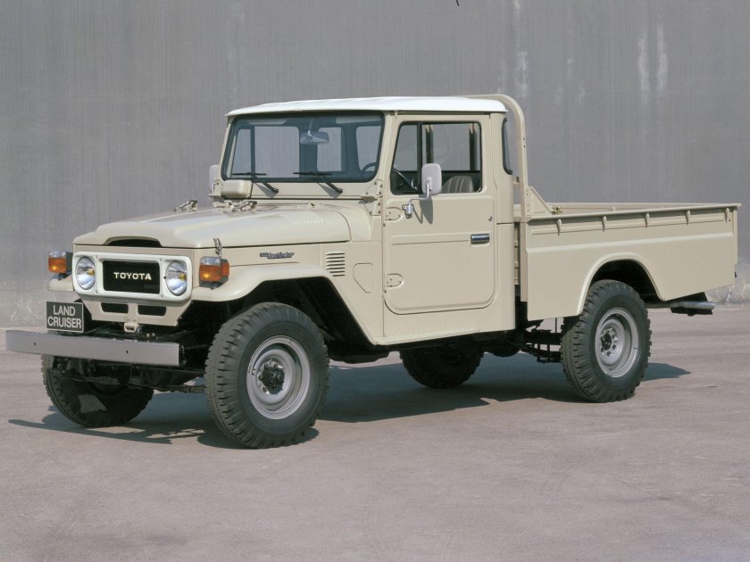 Toyota Land Cruiser fj45