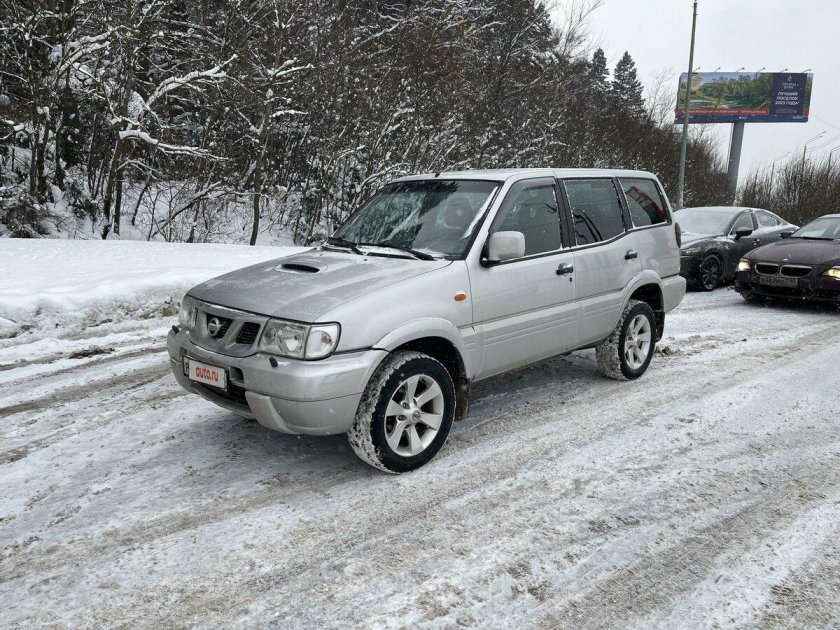 Nissan terrano 2003