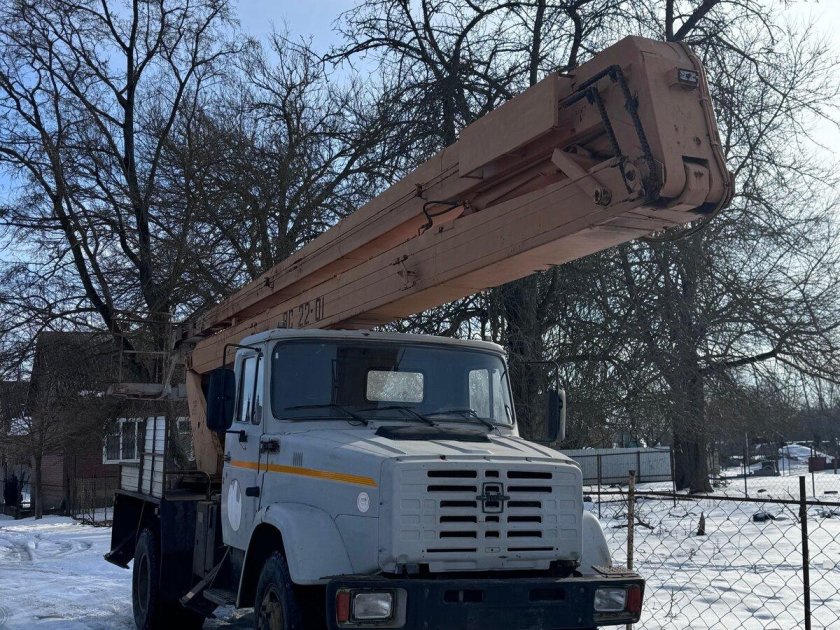 Коленчатая автовышка