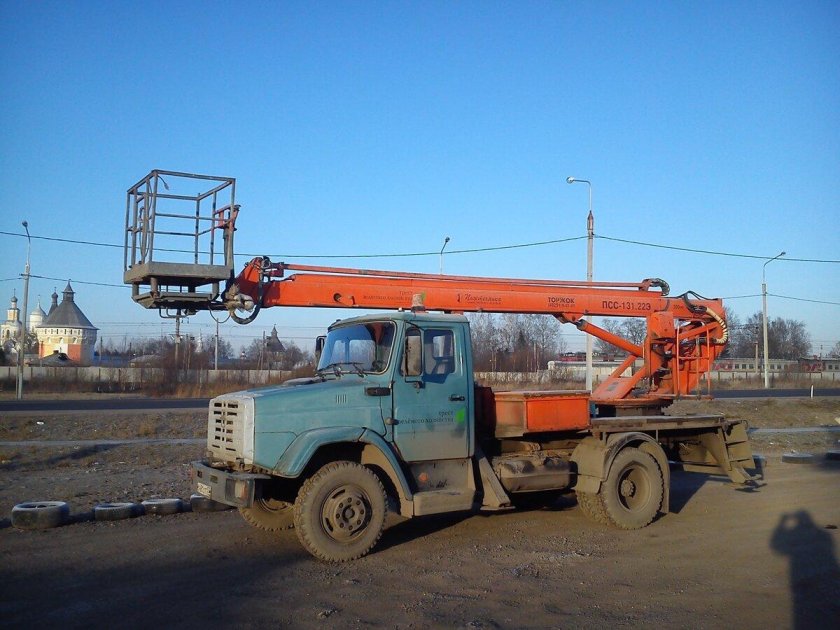 Автовышка ЗИЛ телескоп