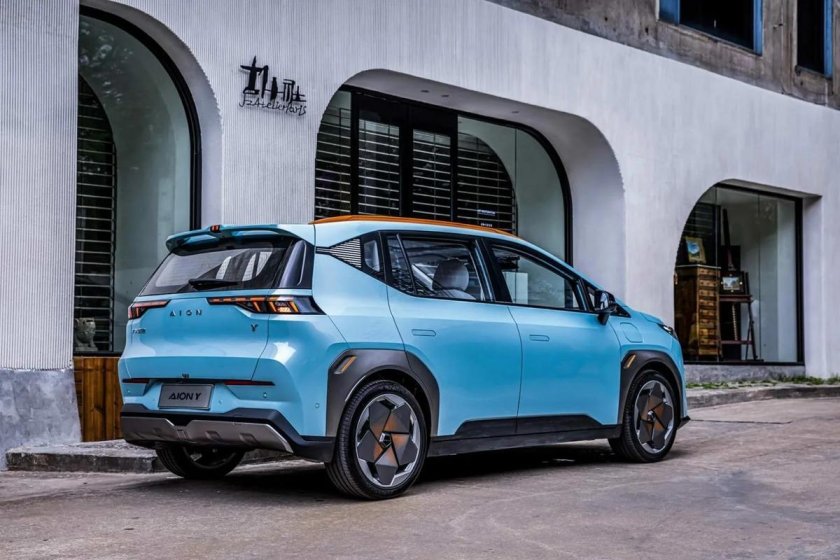 Электромобиль GAC Aion