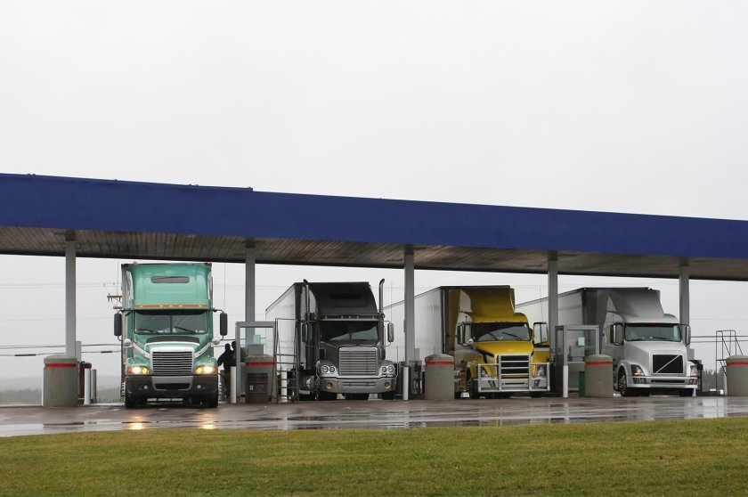 Стоянка для грузовых автомобилей