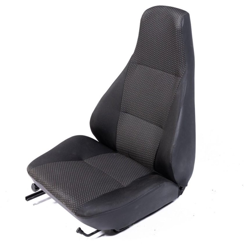 Переднее водительское сидение на ВАЗ 2107