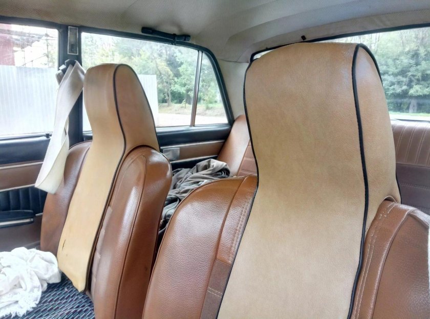 Сидения ВАЗ 2103 С подголовником