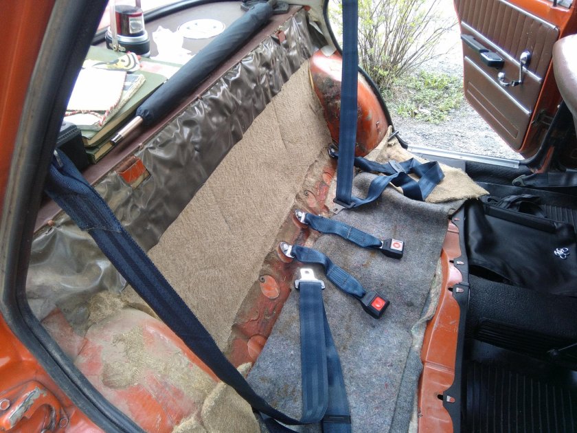 Ремни безопасности ВАЗ 2106