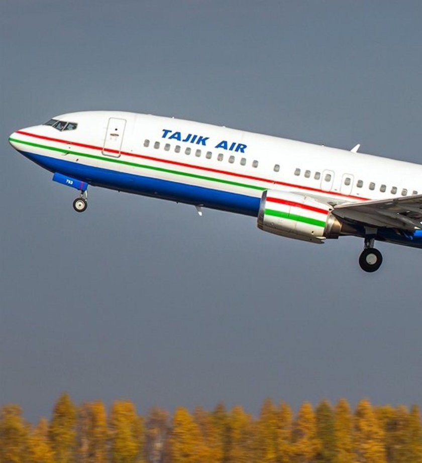 Таджик эйр 747