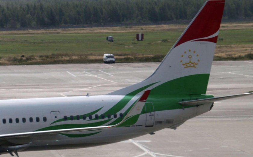 Самолет Таджикистан сомон Эйр