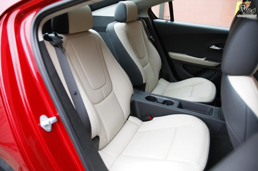 Chevrolet Volt 2 салон