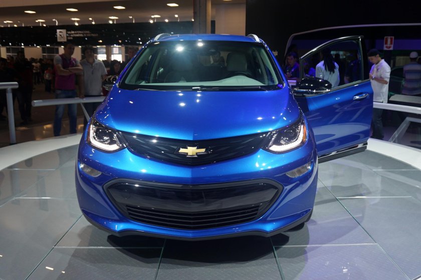 Chevrolet Bolt электромобиль