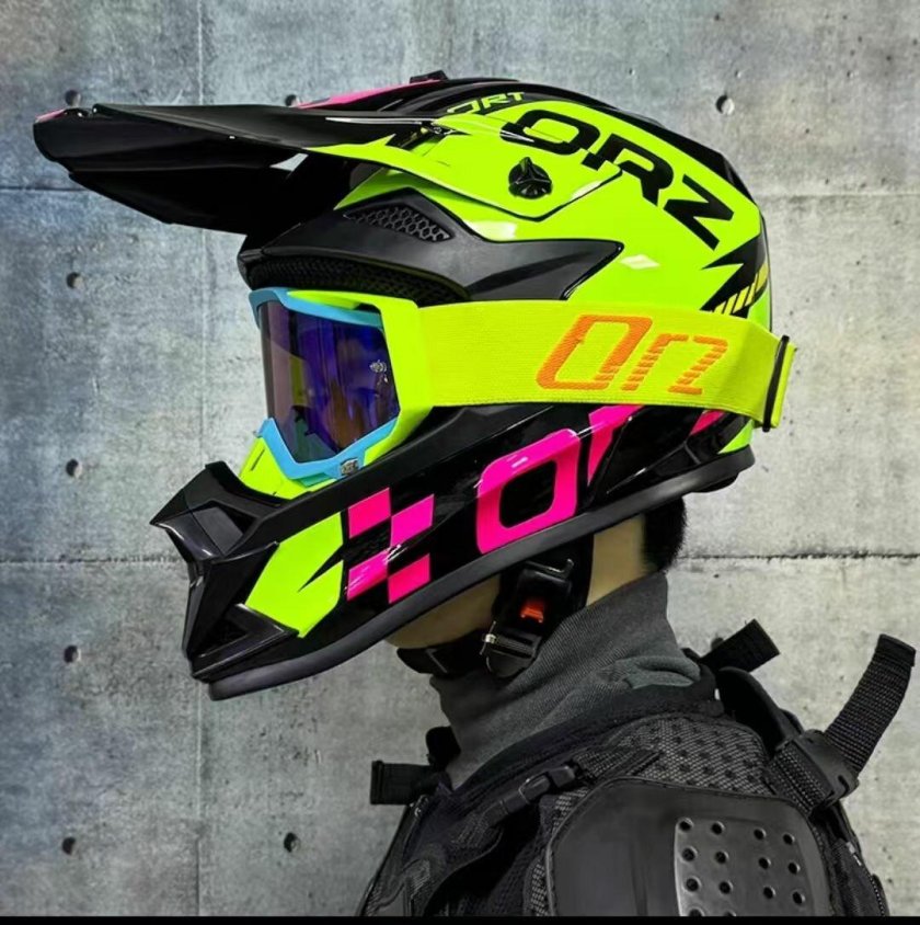 Шлемы для мотоциклистов