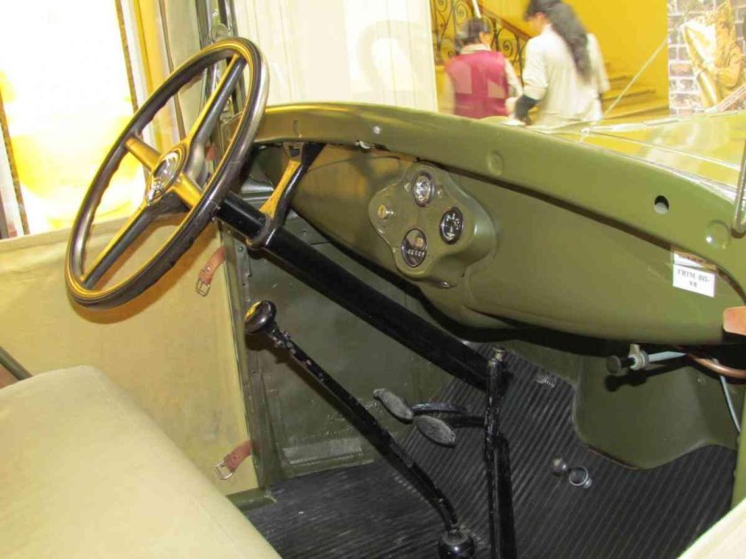 Полуторка ГАЗ АА интерьер