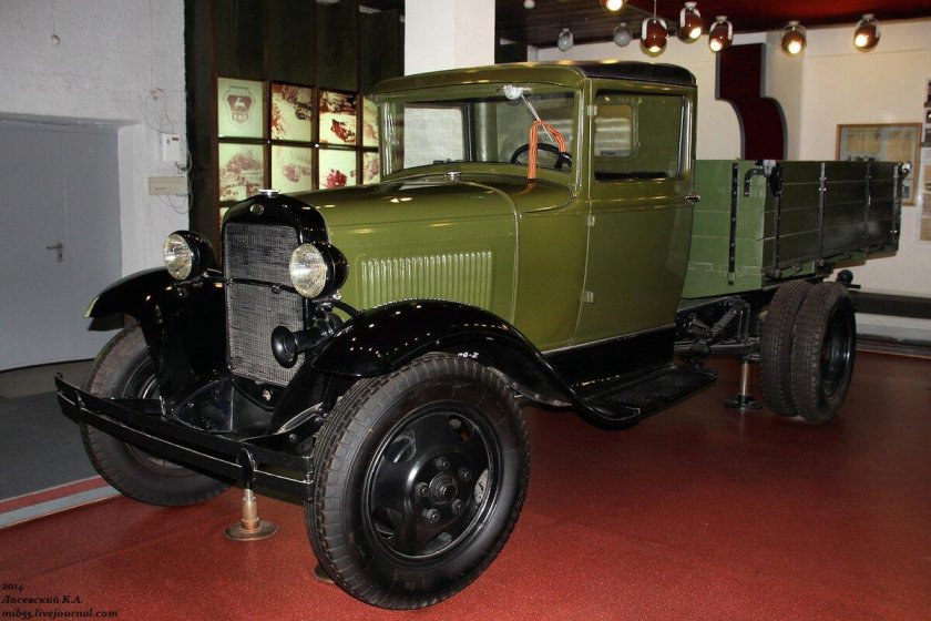 Грузовик полуторка ГАЗ-АА