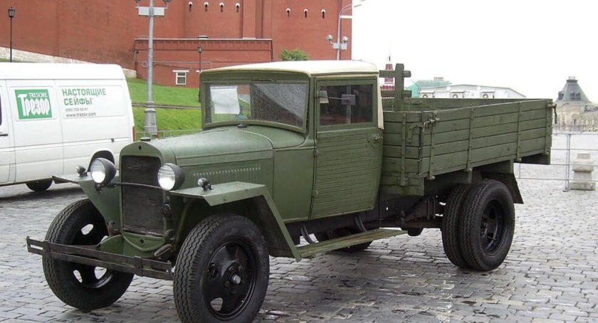 Грузовик полуторка ГАЗ-АА