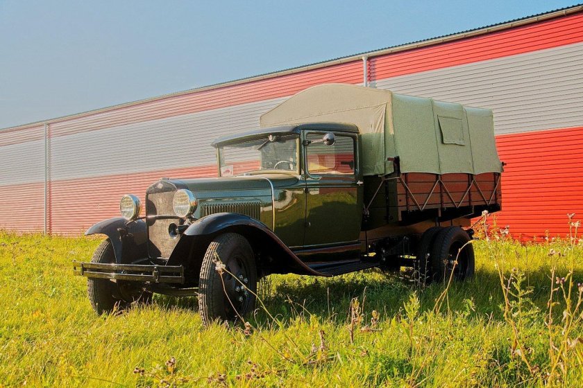 Грузовик полуторка ГАЗ-АА