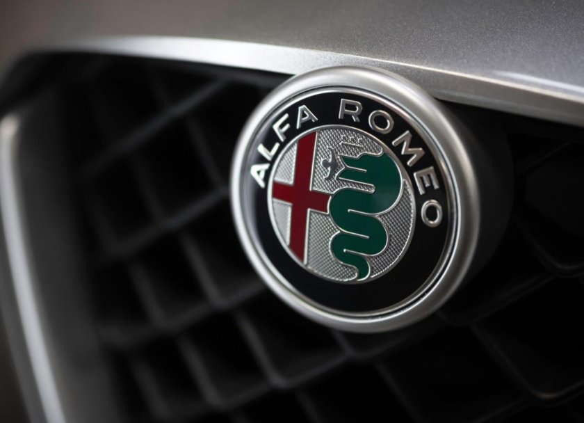Эмблема Alfa Romeo 2022
