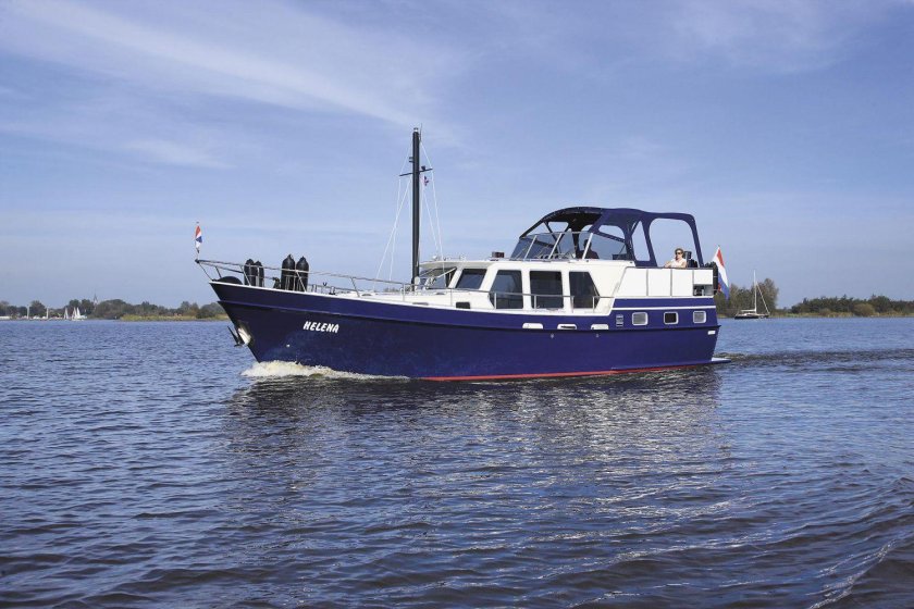 Моторная лодка