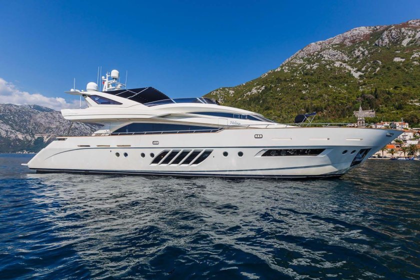 Яхты Uniesse Capri 6