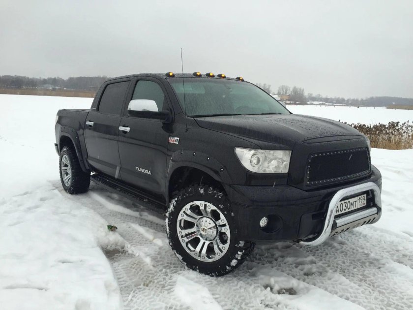 Тойота тундра 2008