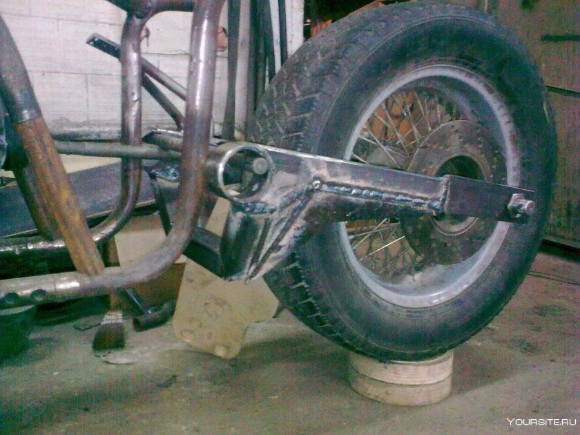 Переднее колесо мотоцикла Урал