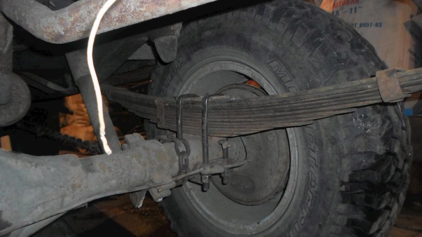 Крепление задней рессоры УАЗ 469