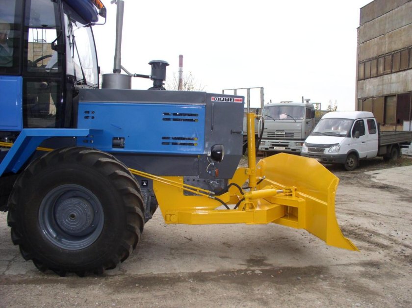 Гидроповоротный отвал на т 150