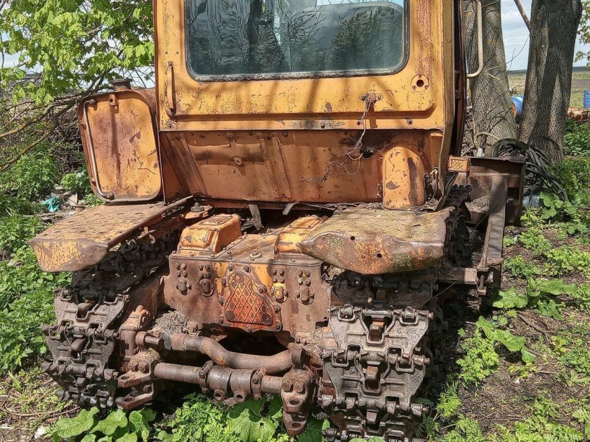 Трактор гусеничный дт 75