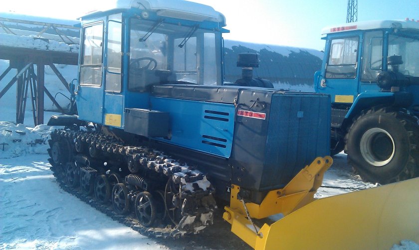 ХТЗ-181 гусеничный