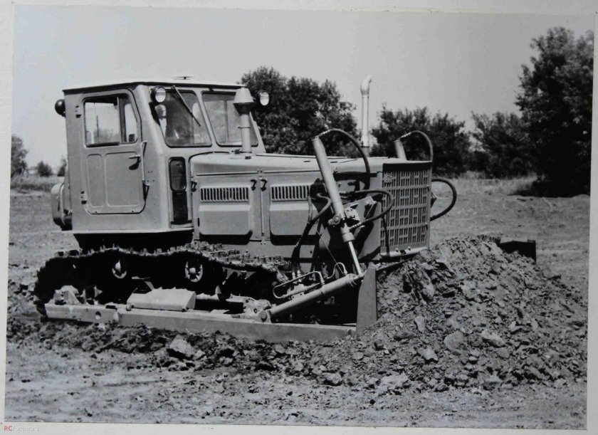 Алтаец т4а бульдозер