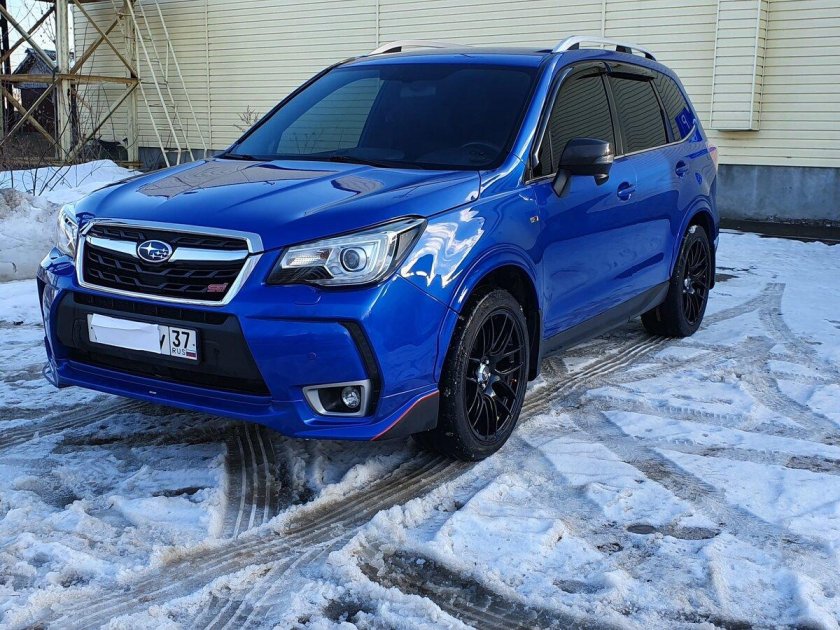 Субару Форестер 2015 синий