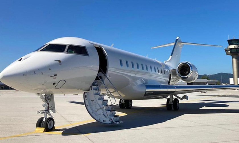 Самолет bombardier global 5000