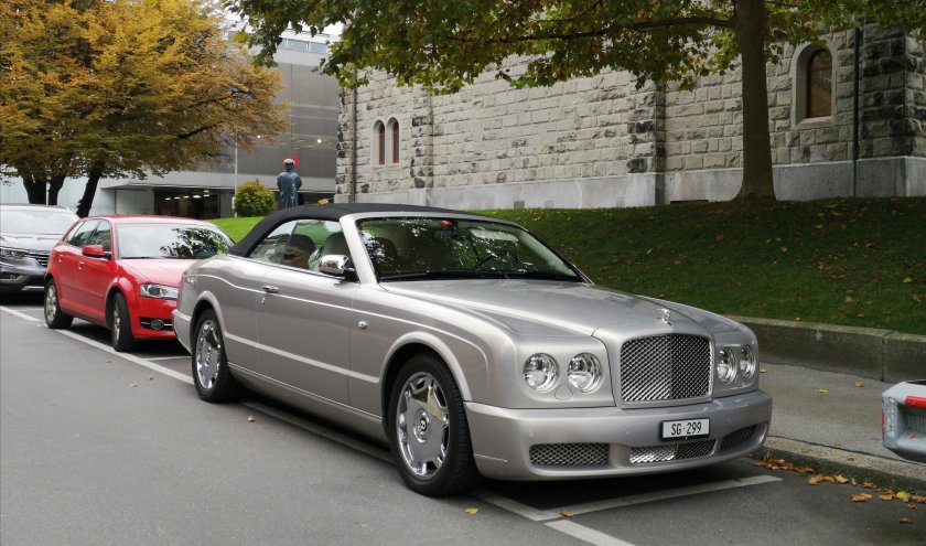 Bentley azure t 2009