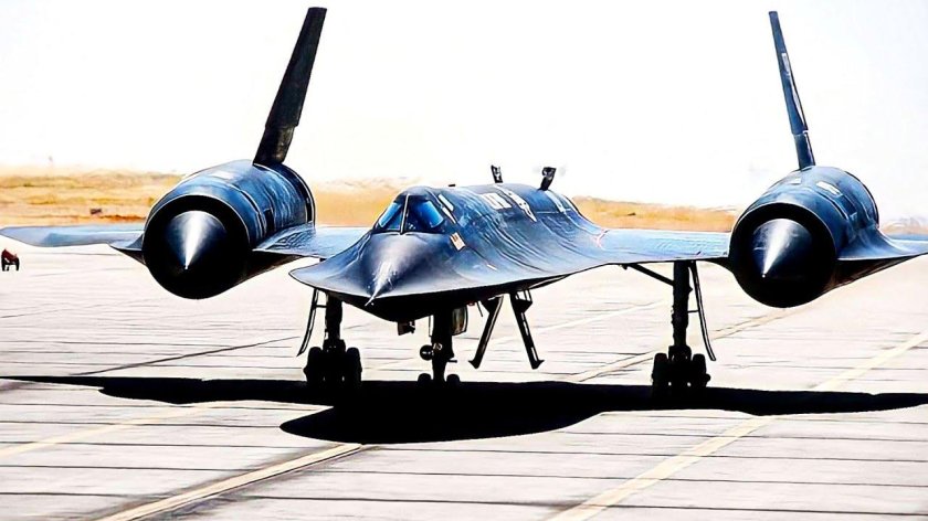Самолет SR-71 Blackbird