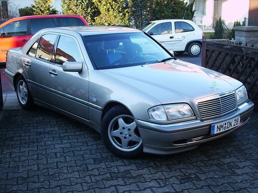 Mercedes Benz c180